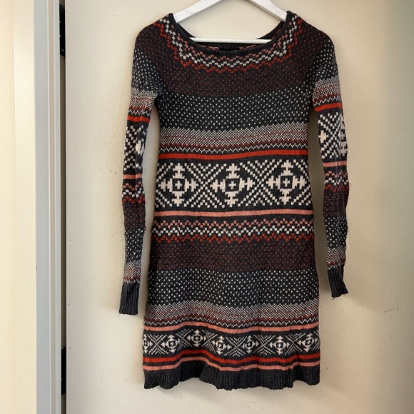 Topshop Winter Print Sweater Dress - Picture 2 of 4